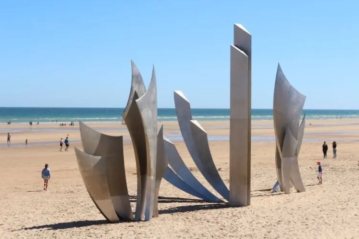 Normandy D-Day Memorial Sculpture – Private Tour Highlight